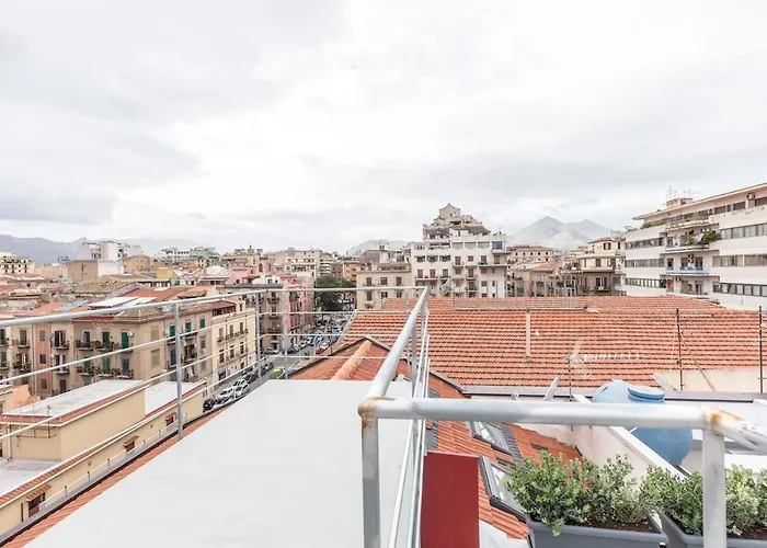 Mori Libertà Politeama Appartement *